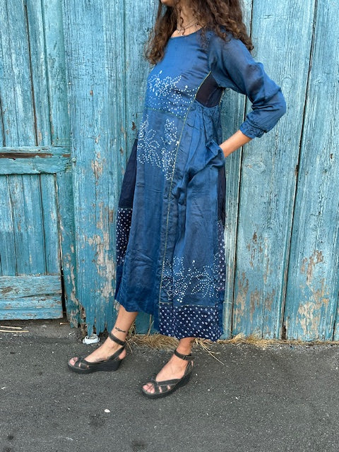 Injiri Amber-14 Indigo & Navy Blue Dress w/subtle Bandhani Medium