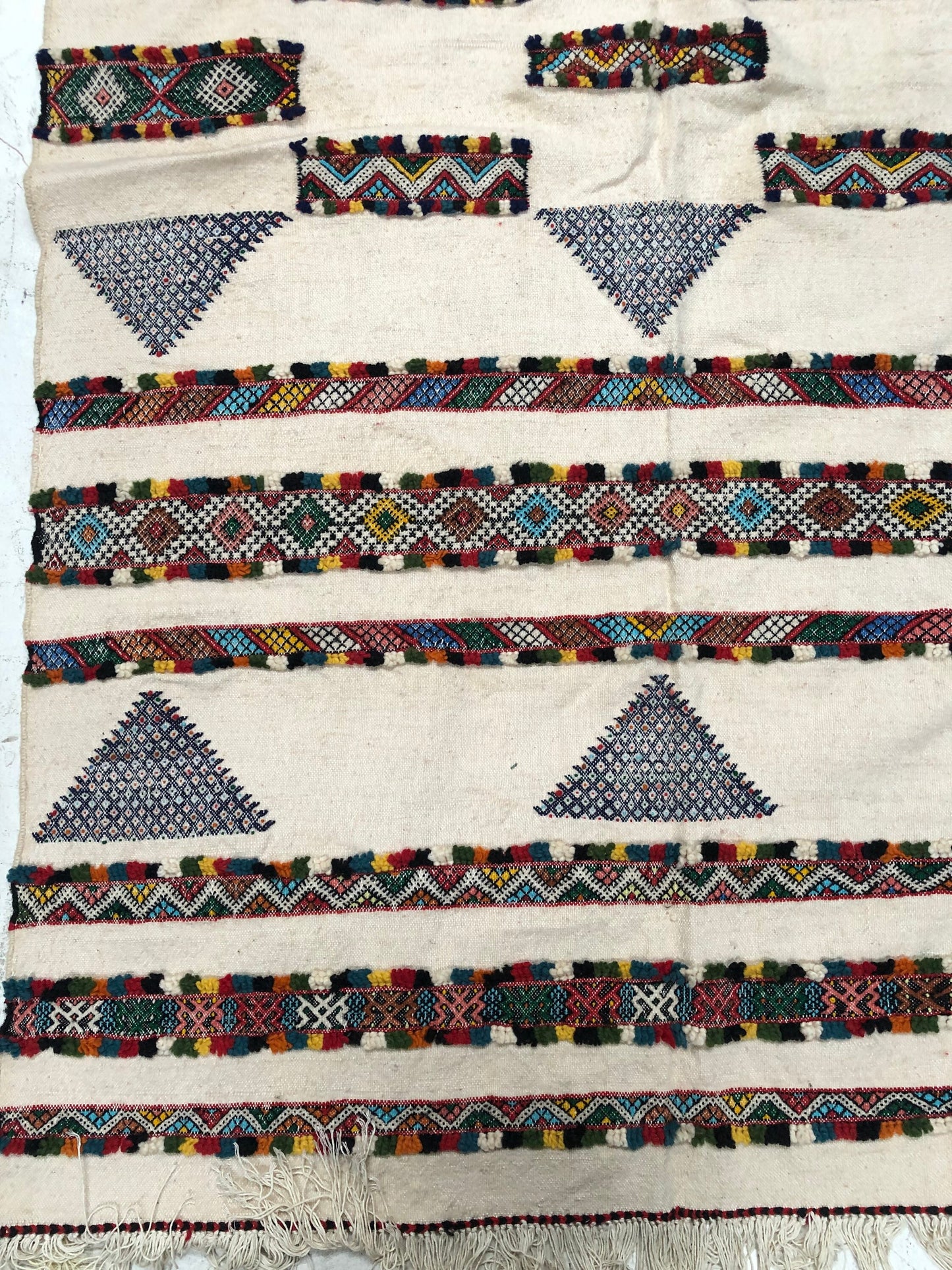 Ethnic Boho Hand Loomed White Area Rug with Graphic Color Design
