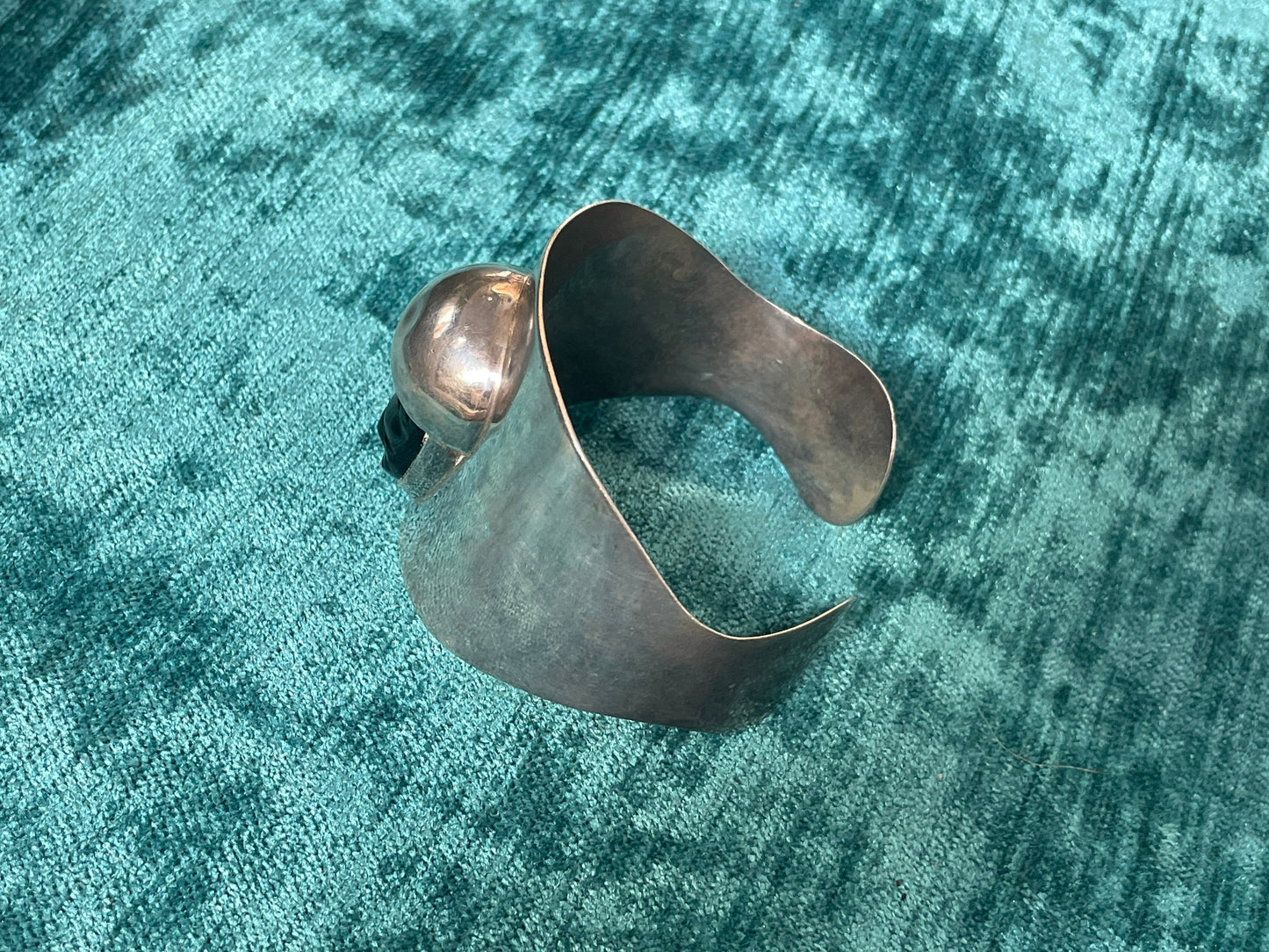 Vintage Espinosa Mexican Sterling Silver Signed Black Onyx Indigenous Head Cuff Bracelet