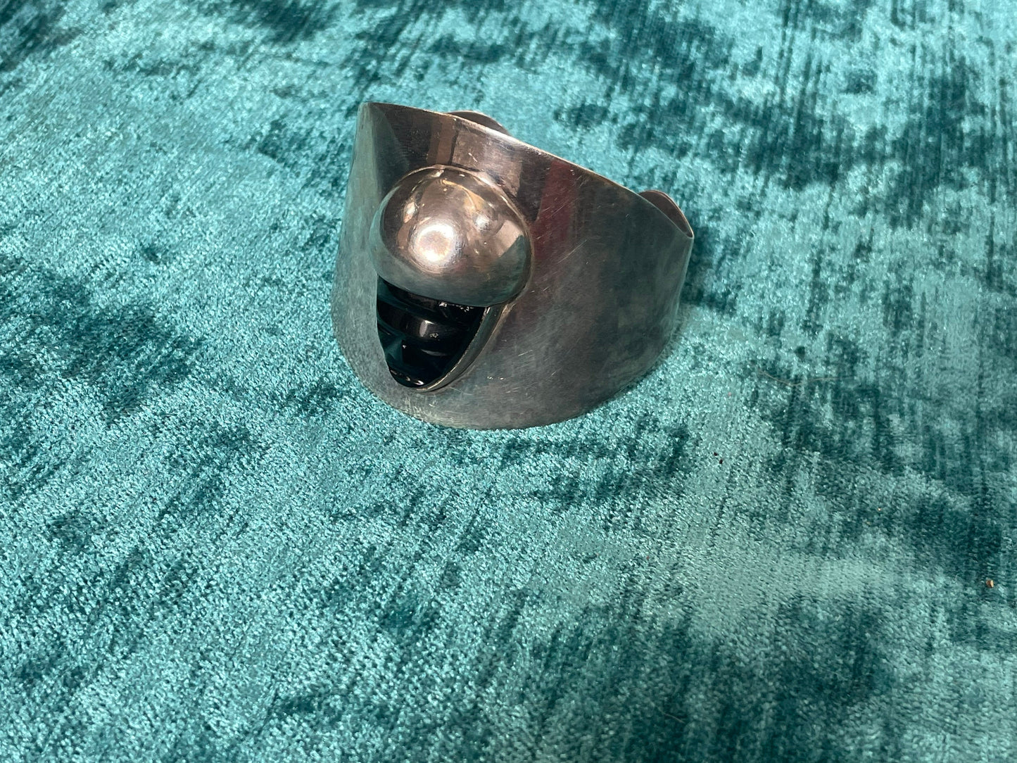 Vintage Espinosa Mexican Sterling Silver Signed Black Onyx Indigenous Head Cuff Bracelet