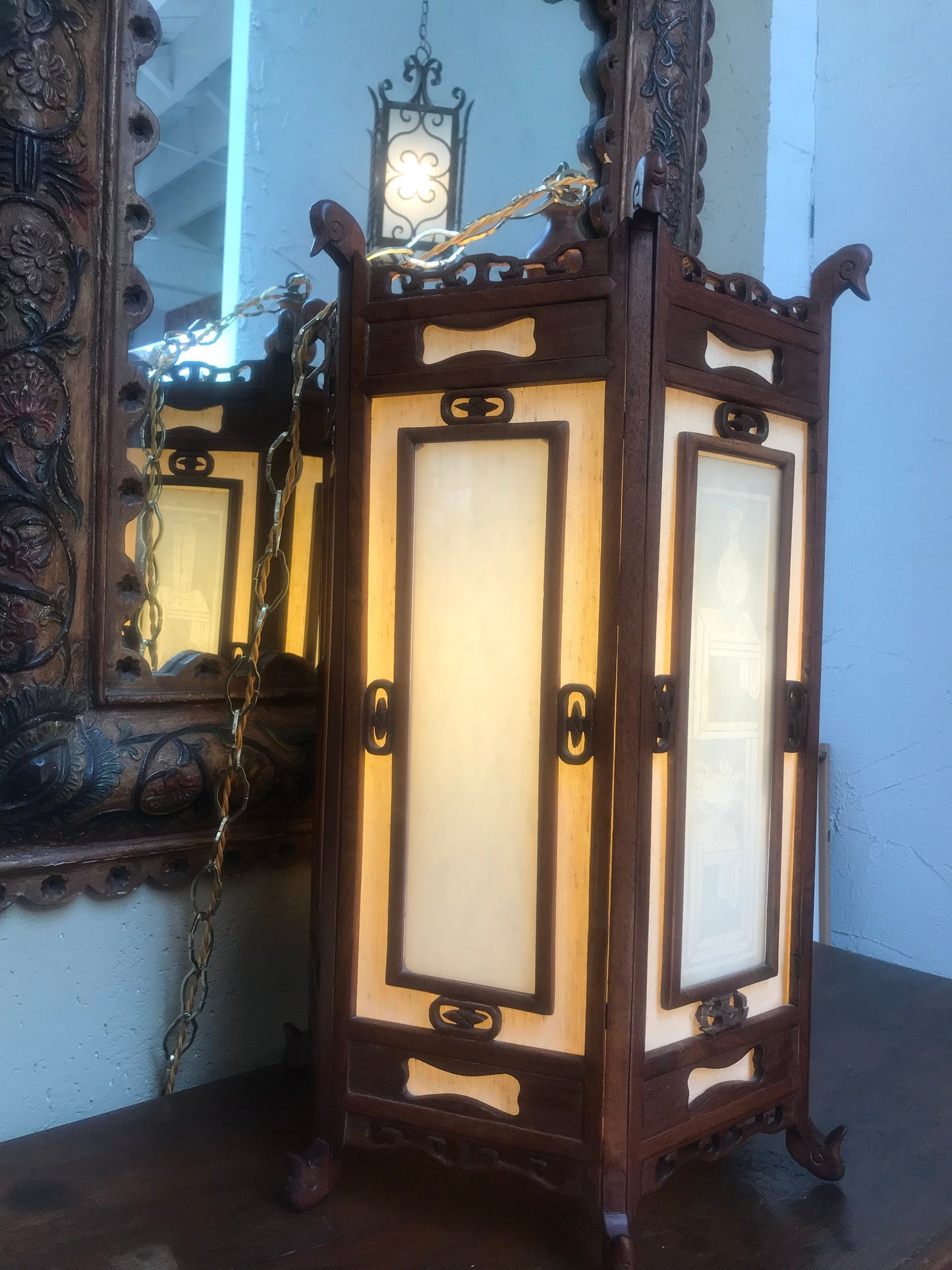 Vintage Korean Traditional Lantern Style Lamp