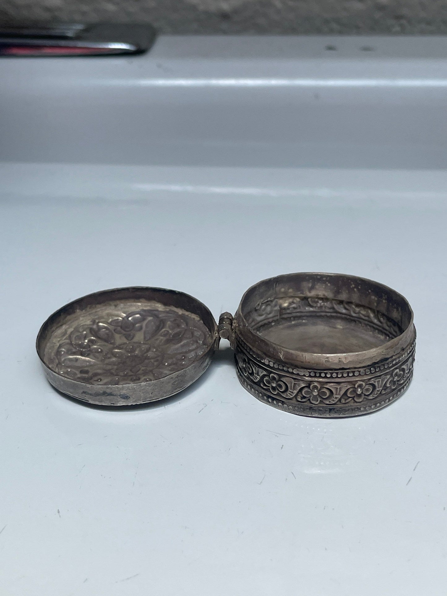Vintage Indian Silver Pill Box