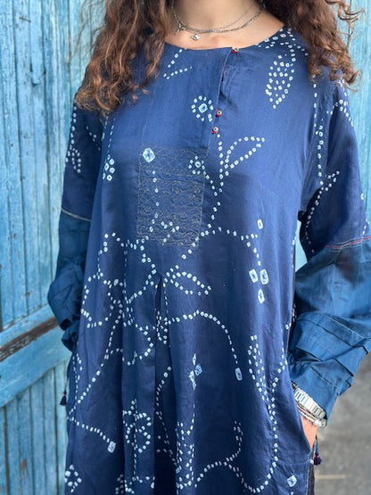 Injiri  Amber - 01   Indigo Blue & Bandhani Patterns   Large