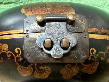 Vintage Decorative Asian Round Box