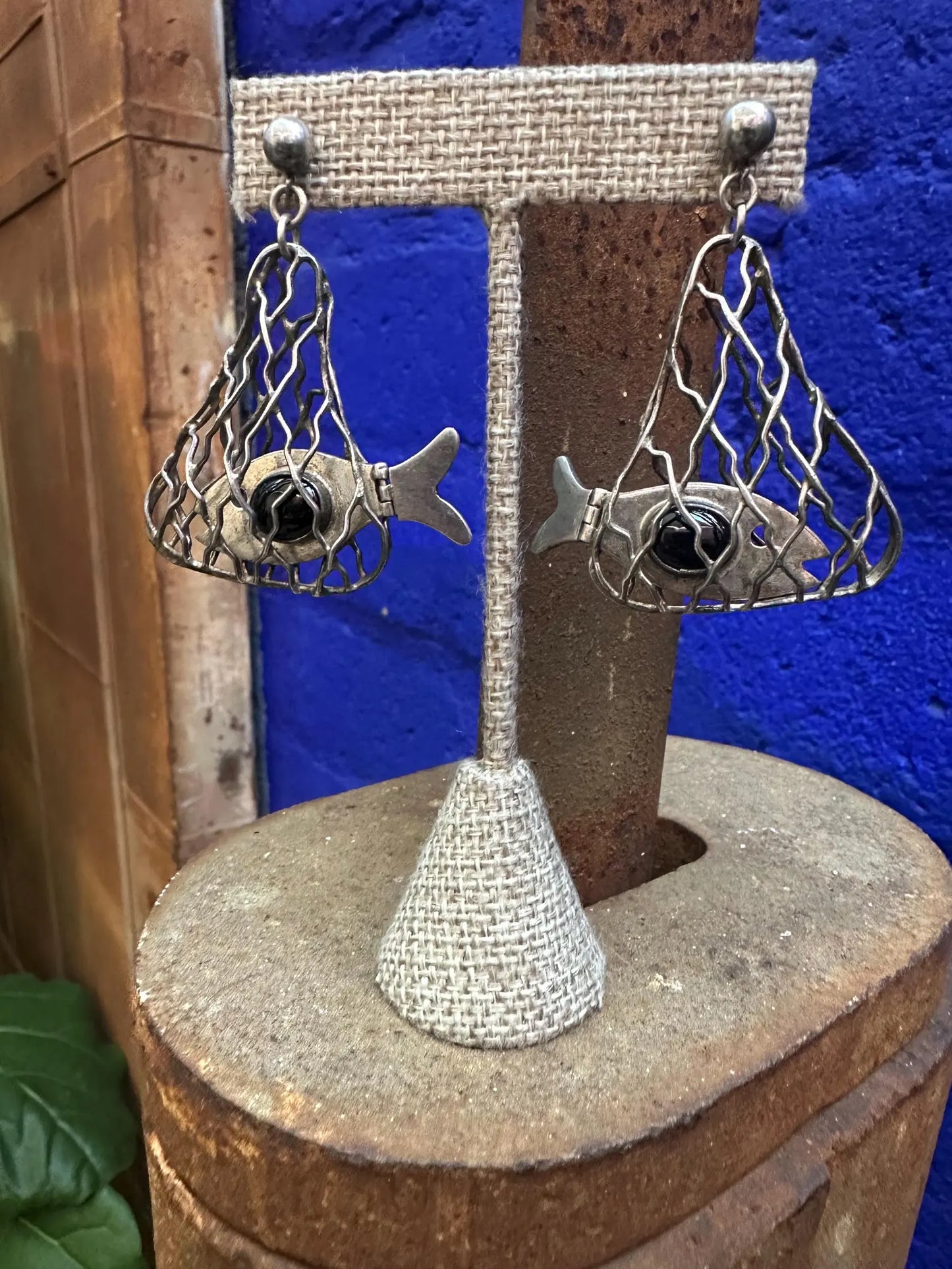 Vintage Sterling Silver Fish with Wiggly Tail In Silver Netting