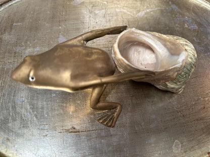 Vintage Brass Frog Pulling Shell