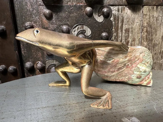 Vintage Brass Frog Pulling Shell