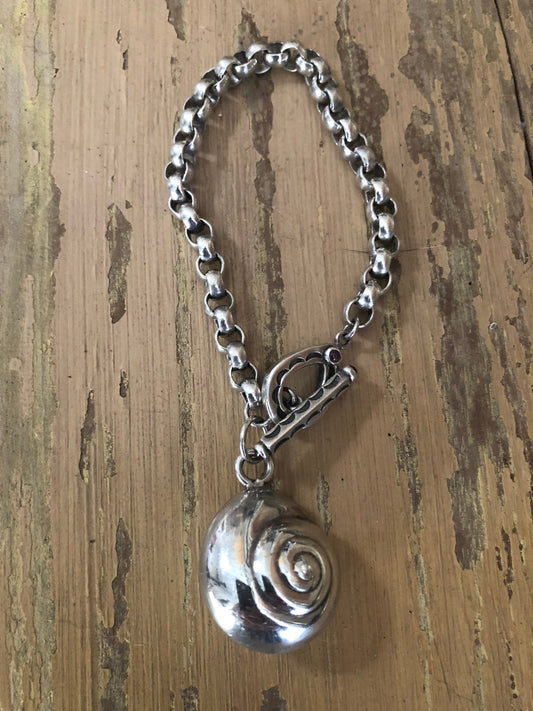 Vintage Sterling Silver Chain Bracelet with Large Sea Shell Charm
