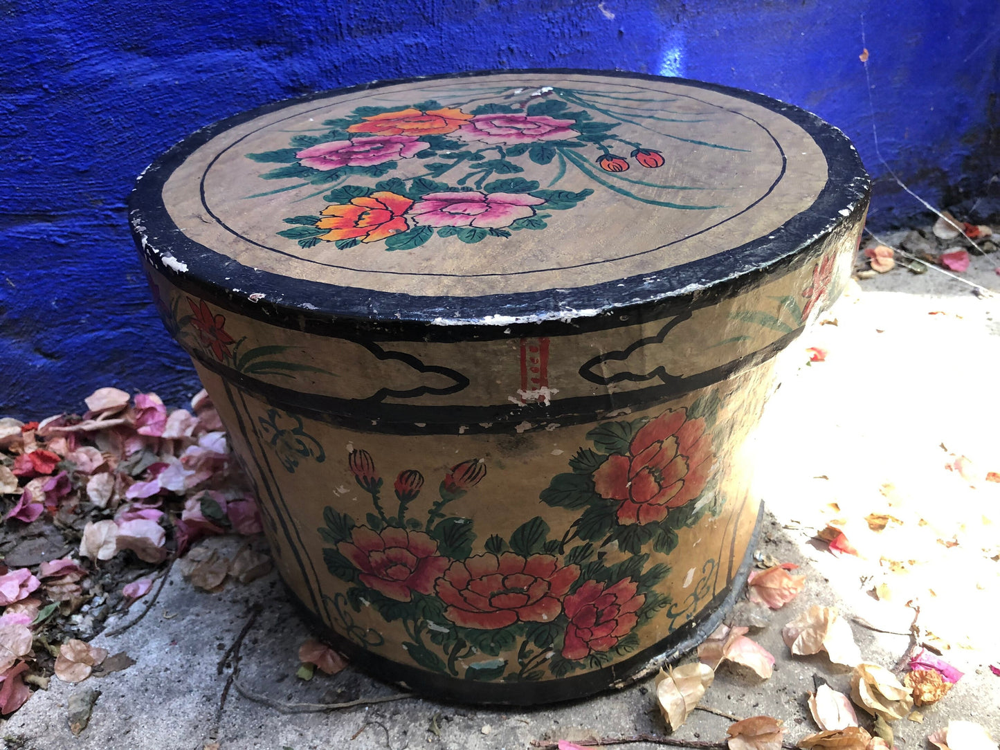 Vintage Chinese Paper Mache Decoupage Round Box with Hand Painted Flowers