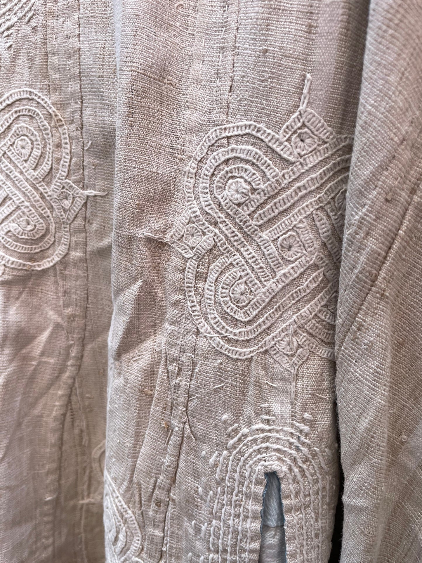 Vintage African Hausa Chief's Robe Hand Embroidered and Hand Woven Linen Beige Dress Tunic Kaftan