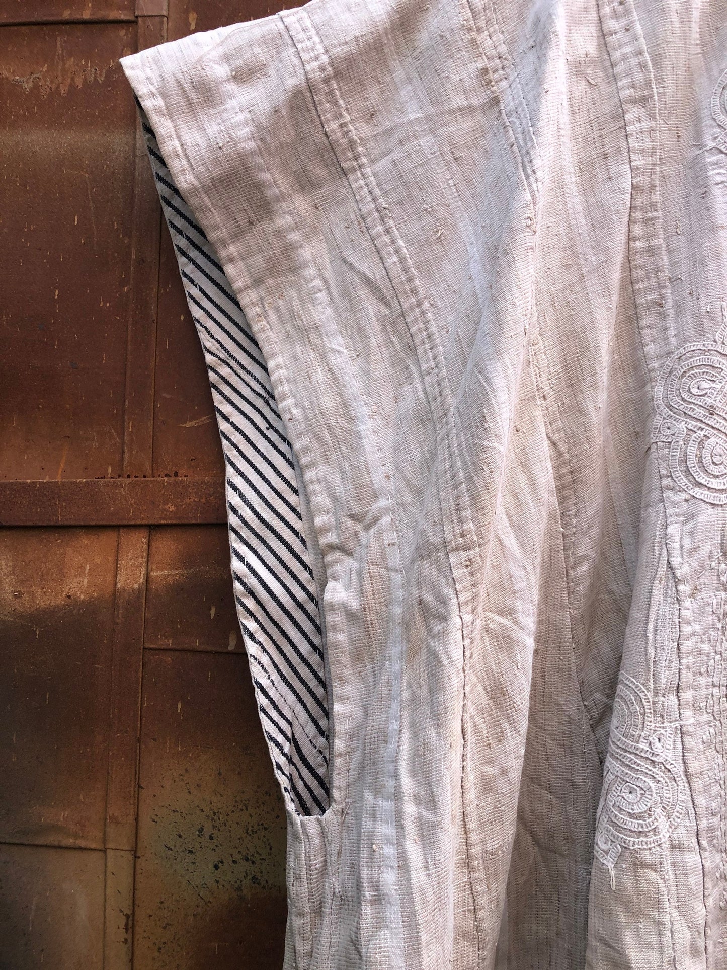 Vintage African Hausa Chief's Robe Hand Embroidered and Hand Woven Linen Beige Dress Tunic Kaftan
