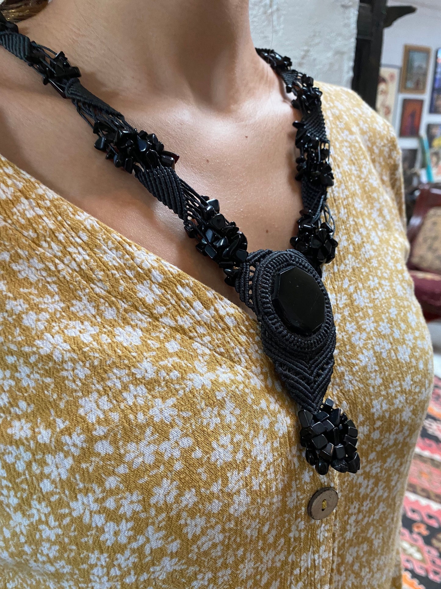 Handmade Macrame Black Stone Victorian-Style Black Necklace