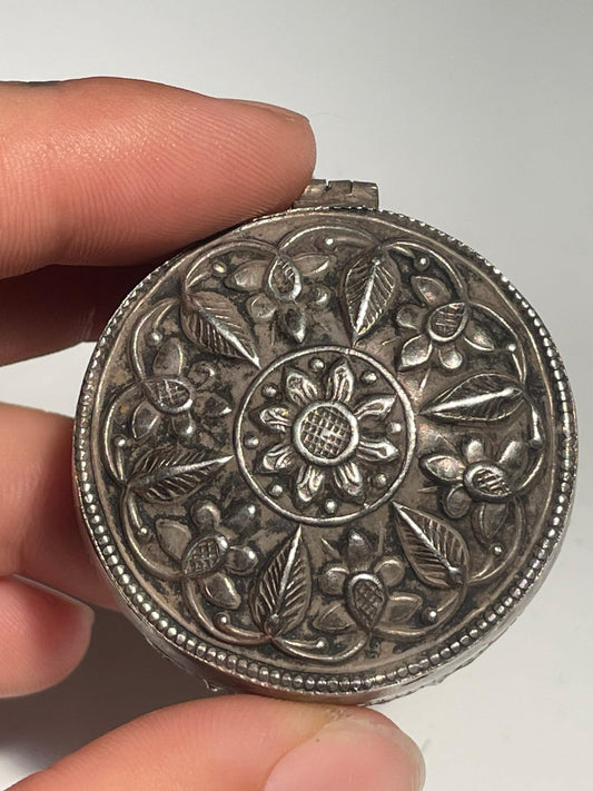 Vintage Indian Silver Pill Box