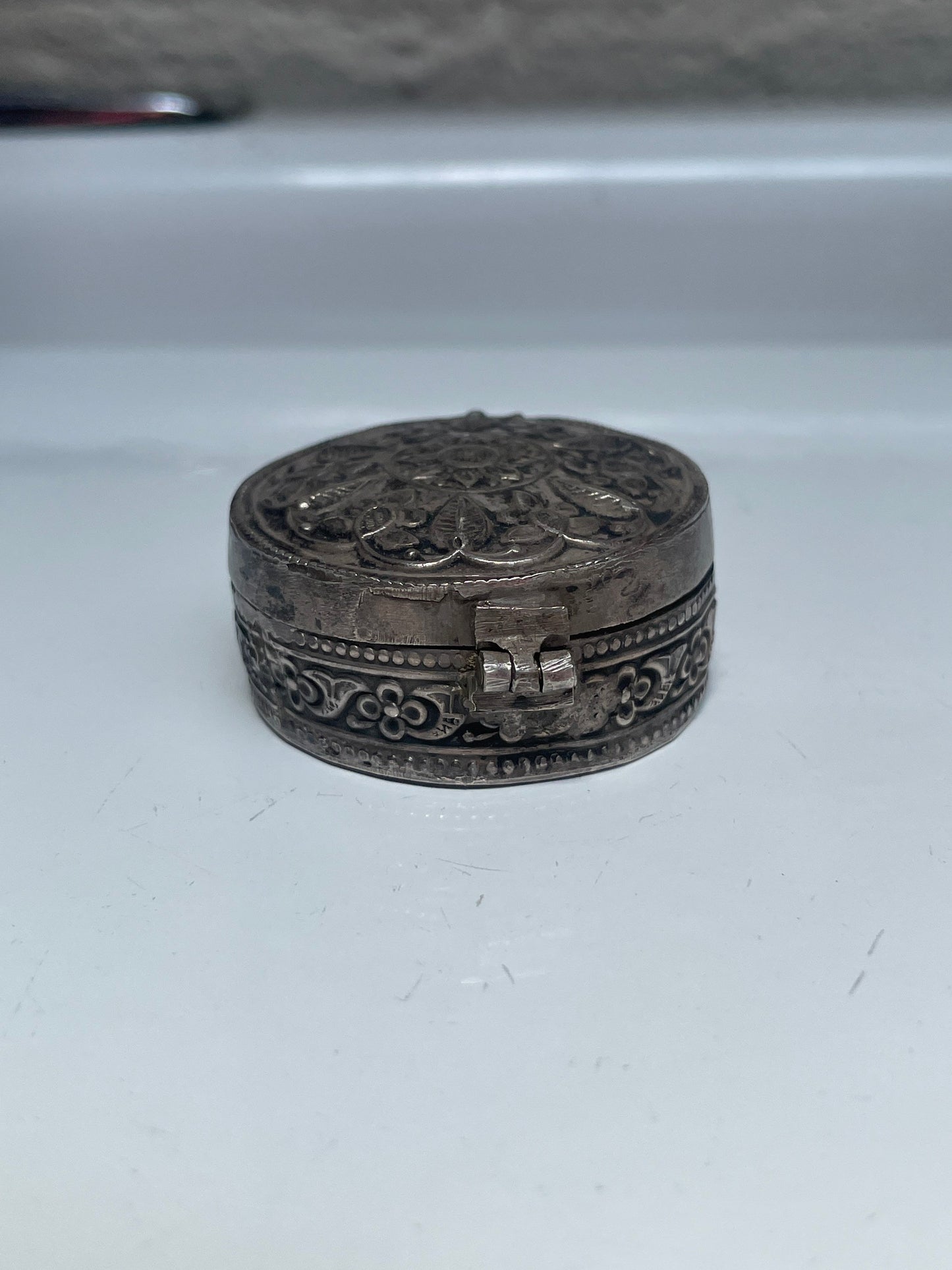 Vintage Indian Silver Pill Box