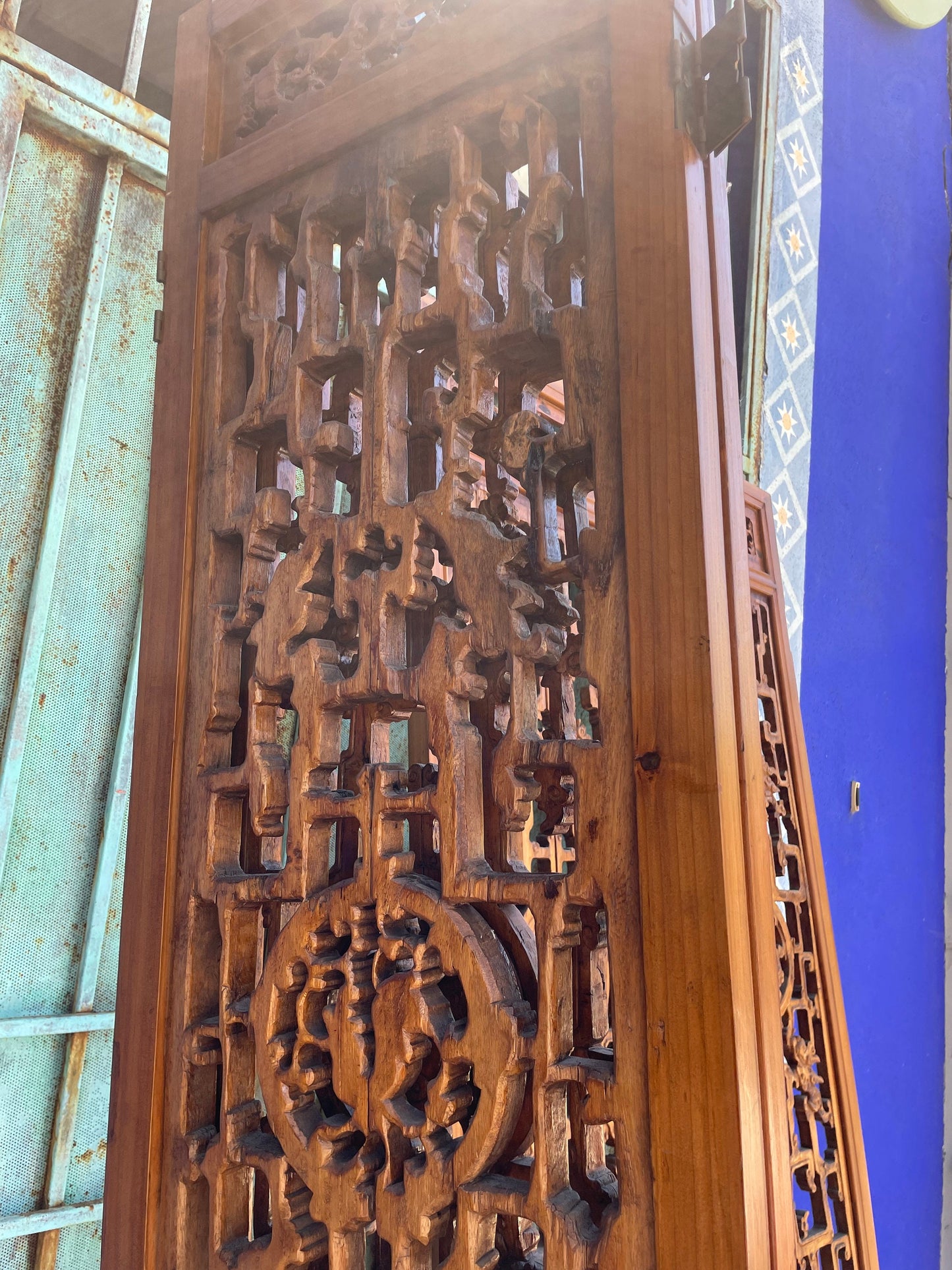Vintage Chinese Hardwood Hand-Carved Screens Room Dividers