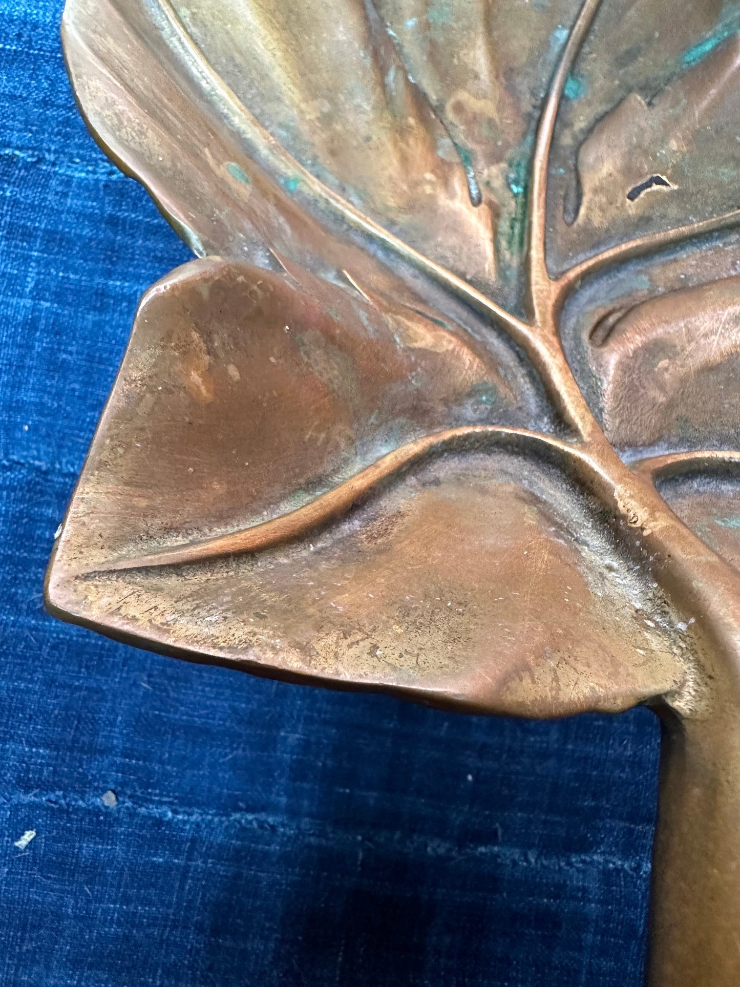 Vintage Leaf Bowl Tray