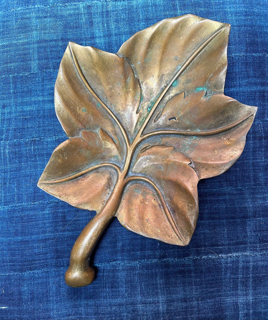 Vintage Leaf Bowl Tray