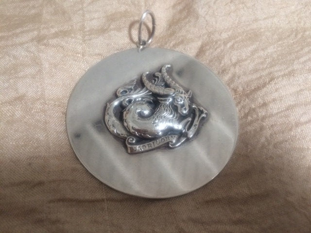 Beautiful Signed Cini Sterling Silver 3-D Capricorn Medallion Disk